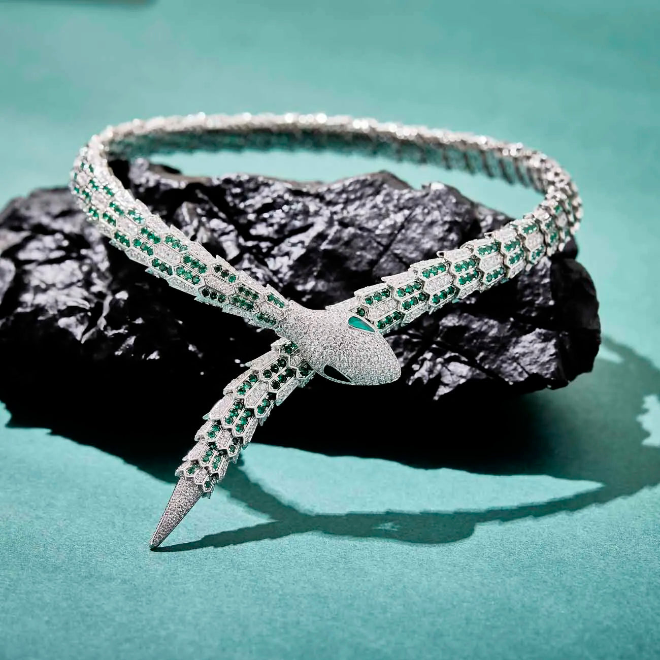 Luxury Brand Design Bridal Accessories Green CZ Diamond Full Paved Snake Necklace Bracelet Sets