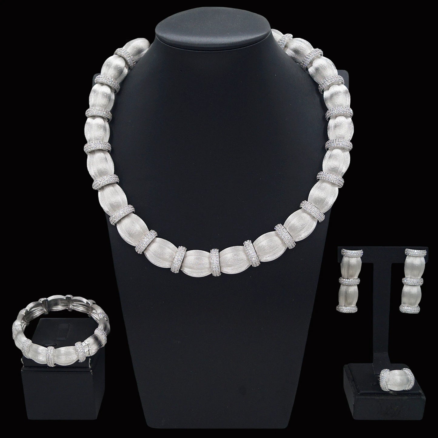 Zhuerrui's Latest Dubai Silver Jewelry Set High Quality American Diamond Sparkling Charming Noble Bridal Necklace