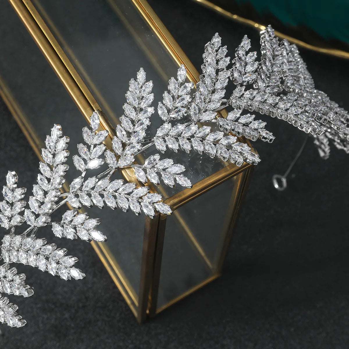 SLBRIDAL Luxury Sparkling Full Cubic Zircon Bridal Tiara Headband Wedding Crown Pageant CZ Hair Accessories Women HairJewelry