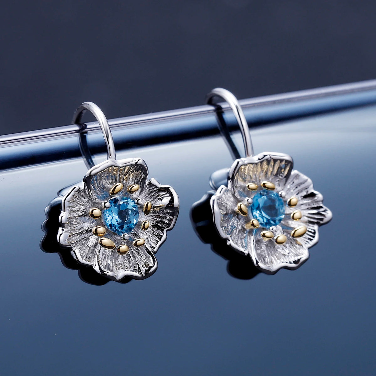 ArtistA C7772 Abiding Dainty Swiss Blue Topaz 925 Sterling Silver Flower Jewelry Set Adjustable Ring Fish Hook Earrings