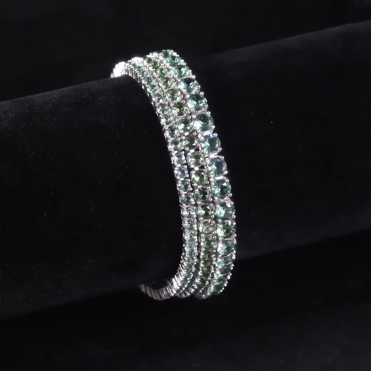 ArtistA 5MM 7.5IN 11.2g 925 Sterling Silver Women Classic Rhodium Plated Lab Grwon Green Spinel Tennis Bracelet for Daily Wear