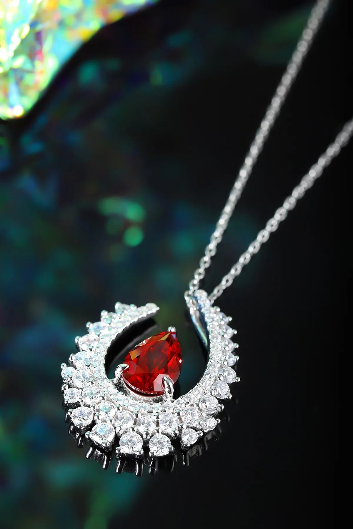 Gemfiori Anster 925 Sterling Silver High-quality Cultivated Ruby Necklace - Suitable for Parties or As a Gift