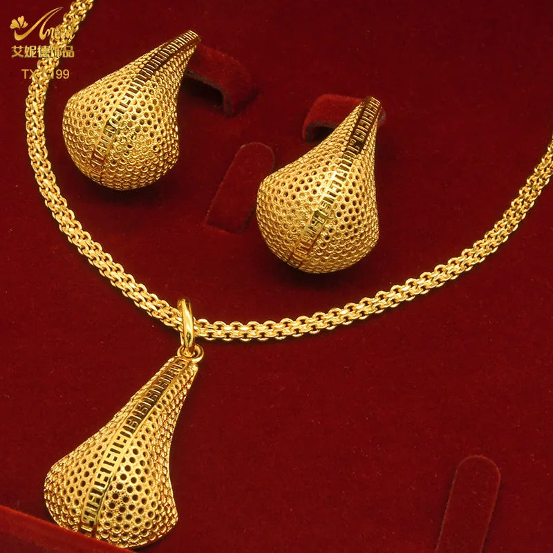 24K Gold Alloy Two-Piece Jewelry Set Indian Dubai Wedding Accessories Sand Gold Twisted Geometric Necklace Earrings for Unisex