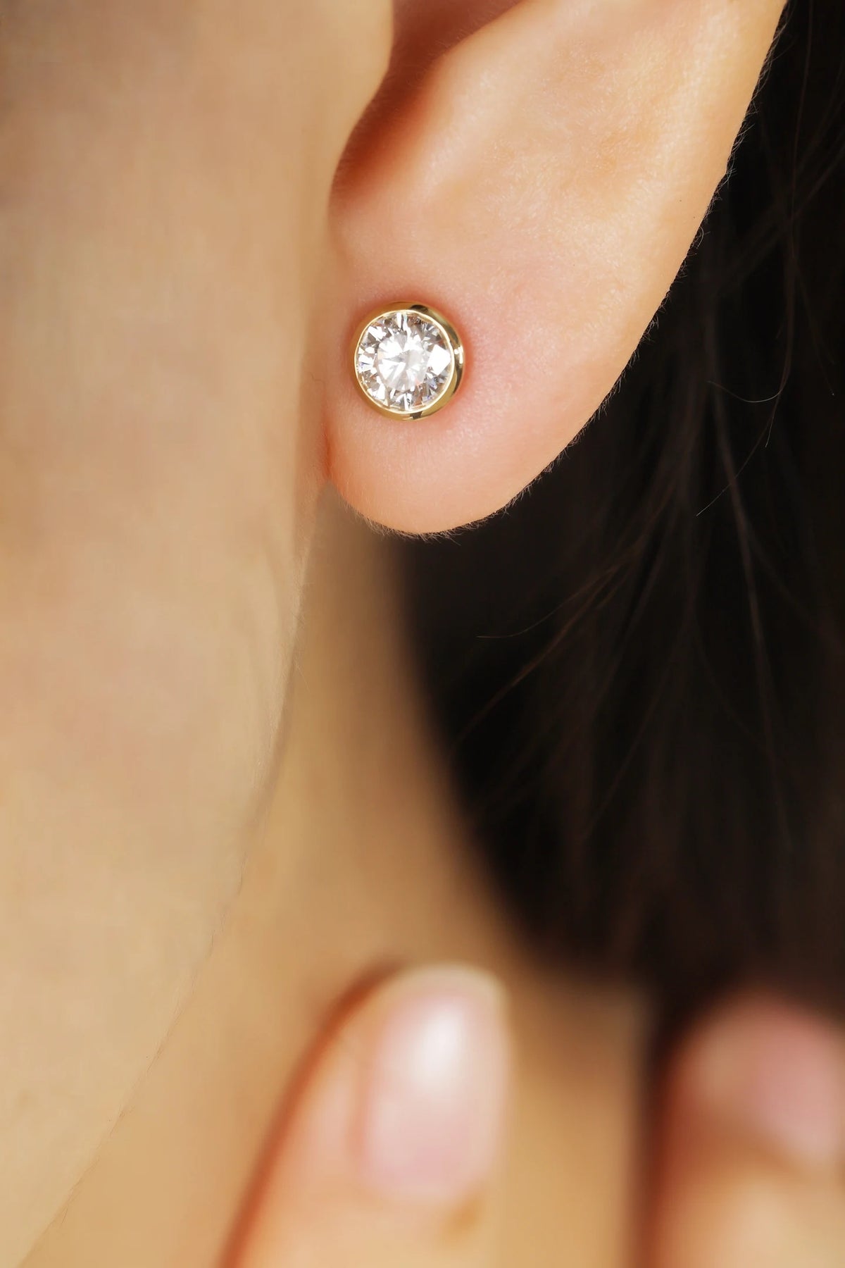 Gemfiori 18K Gold Lab Grown diamond Stud Earrings at Shopping Festival Discounted Price in Stock and Can Be Shipped Out Quickly