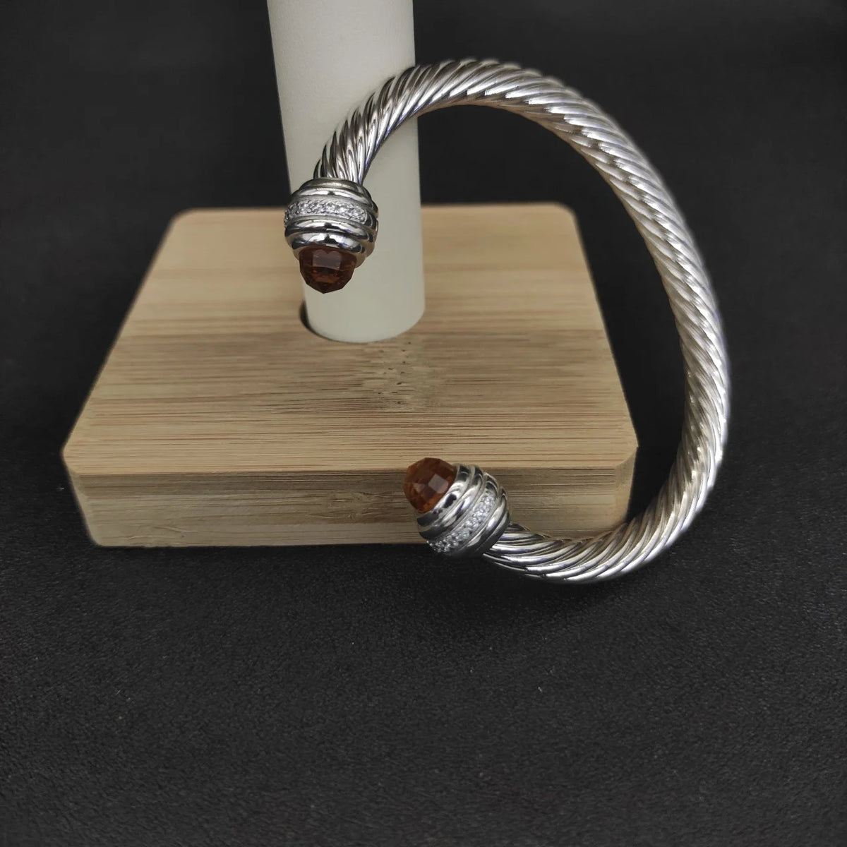 FASHIONISTA DY High-Quality 7mm Silver-Plated Beaded Fashion Bracelet, Fashionable Silver-Plated Beaded Bracelet, Jewelry