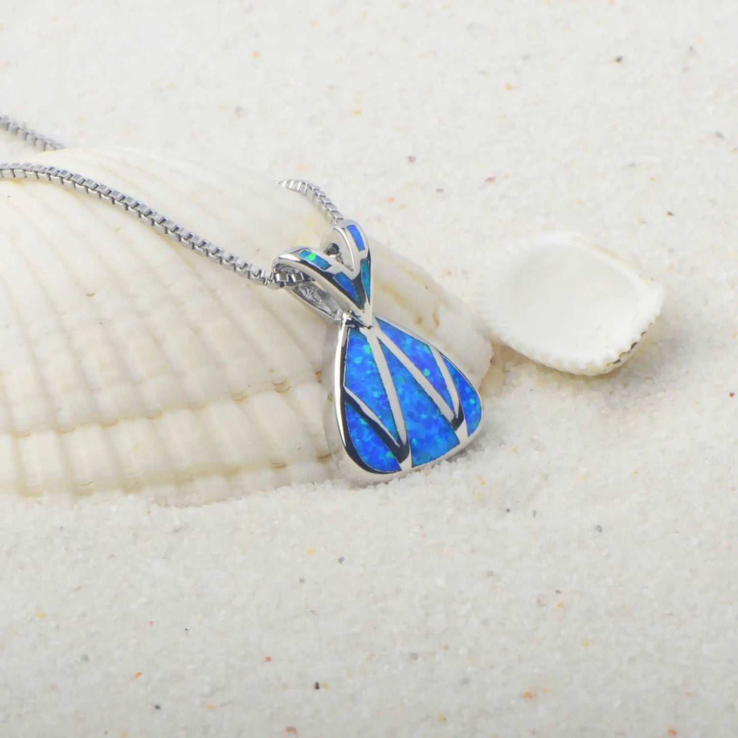 Sleek Geometric Design Necklace Aobao Trendy Statement Jewelry for Women