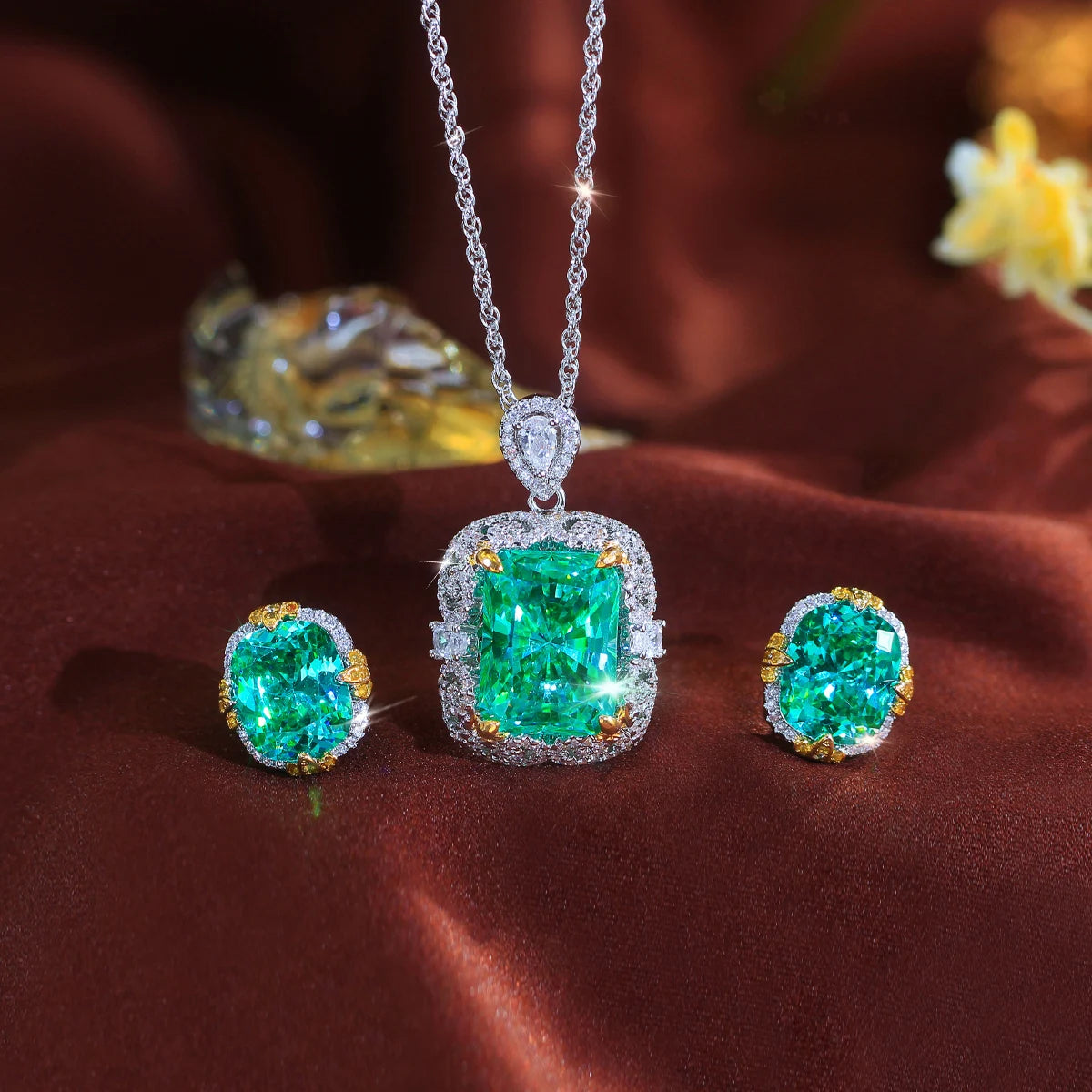 Big Green CZ Rhodium Plated Jewelry Set Princess Cut Cubic Zircon Pendant Necklace Stud Earrings Jewelry Set for Brides Wedding