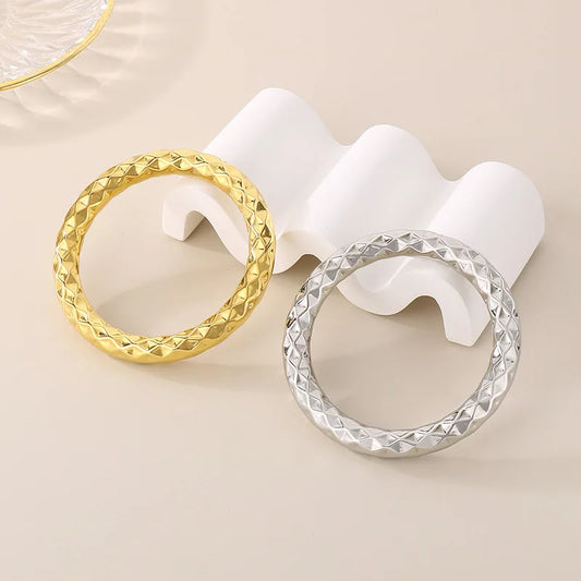 FASHIONISTA European American Temperament Stainless Steel Bracelet Fashionable Sparkling Hollow Jewelry Bangles