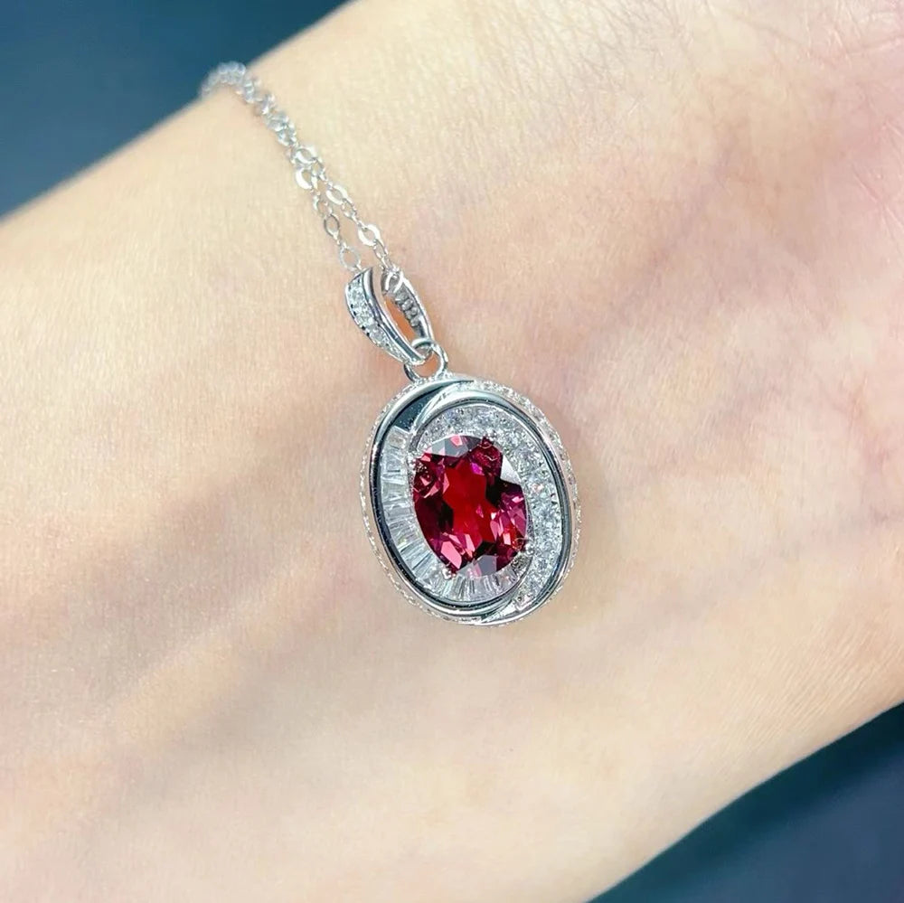 Gioiellieri Natural Gemstone Pendant with Pyrope Garnet for Ladies S925 Silver Fine Jewelry High Quality Dark Red Stone Necklace for Party