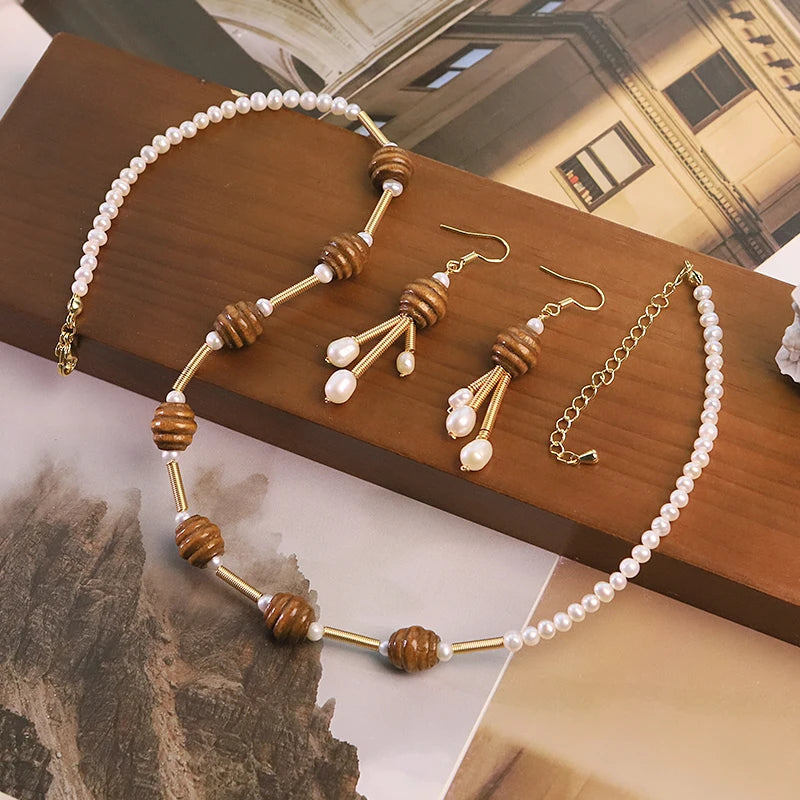 Vintage Style Natural Freshwater Pearl Wood Bead Jewelry Set for Women Daily Wear Dating Party Pearl Jewelry Set Dainty Jewelry