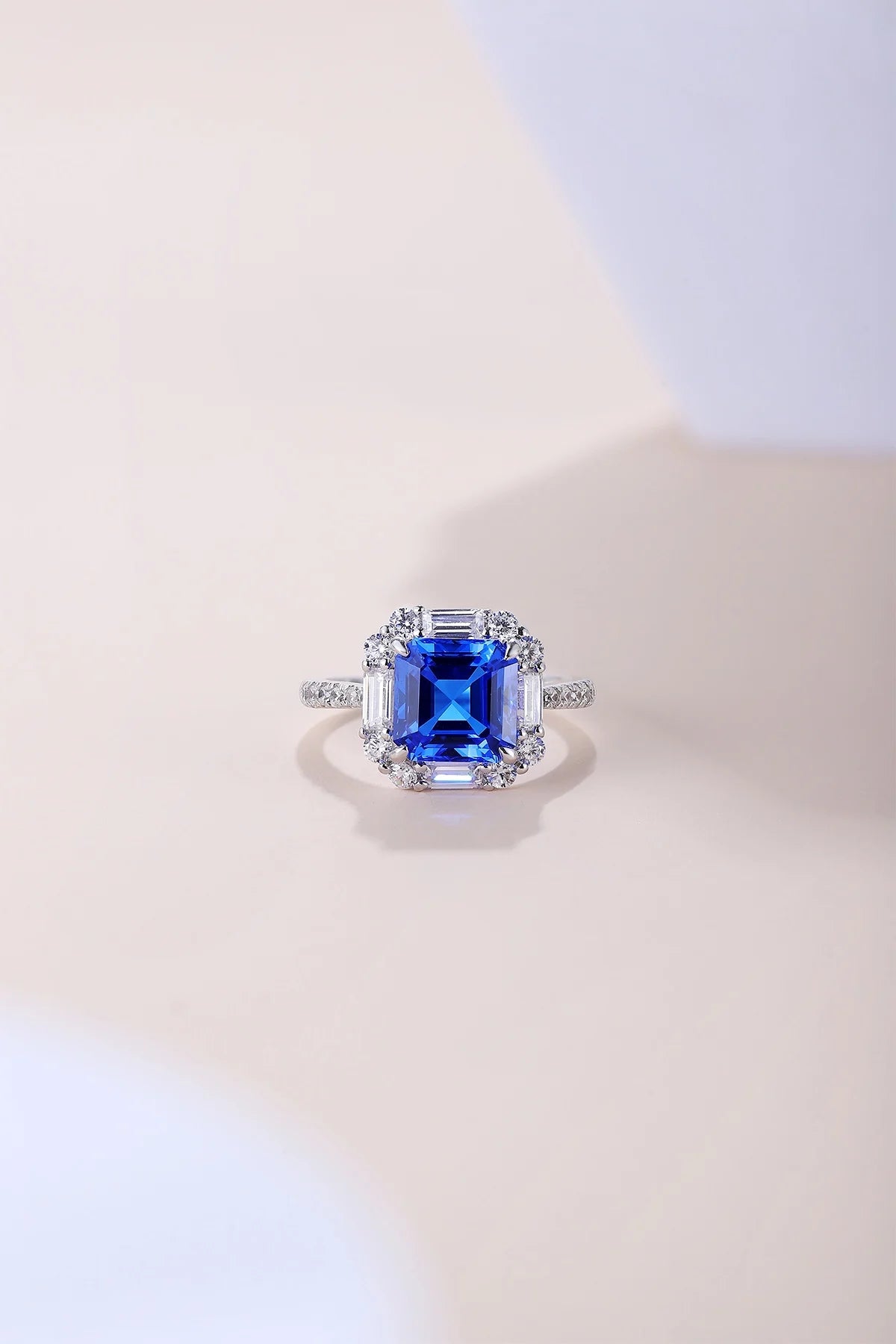 Gemfiori S925 Silver Cultivated Cobalt sharp Crystal Ring Main Stone: 3.31CT Side Stones: 1.62 CT Weight: 3.78 g