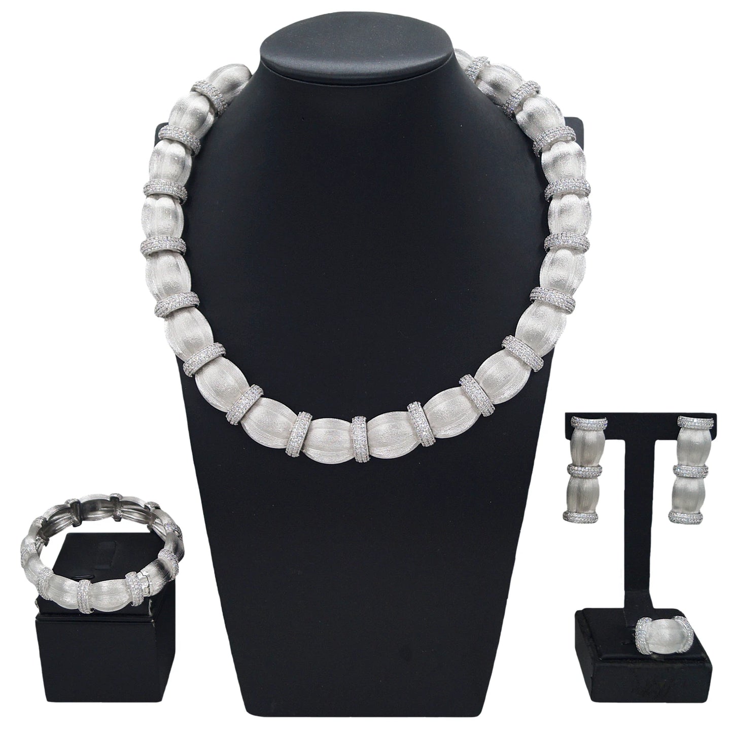 Zhuerrui's Latest Dubai Silver Jewelry Set High Quality American Diamond Sparkling Charming Noble Bridal Necklace