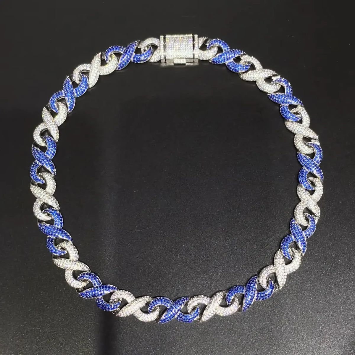 Men's Fashion Hip Hop 15mm Two-Color Infinite 8 Character Cuban Chain Necklace with Iced Zircon Jewelry Bracelet Necklace Set