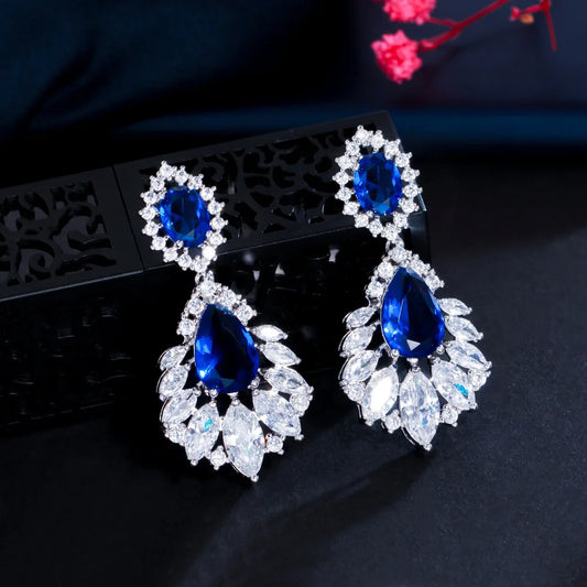 Women's 18k Gold Jewelry Dangle Earrings Flower Shaped Drop Earrings for Parties Perfect Gift Idea