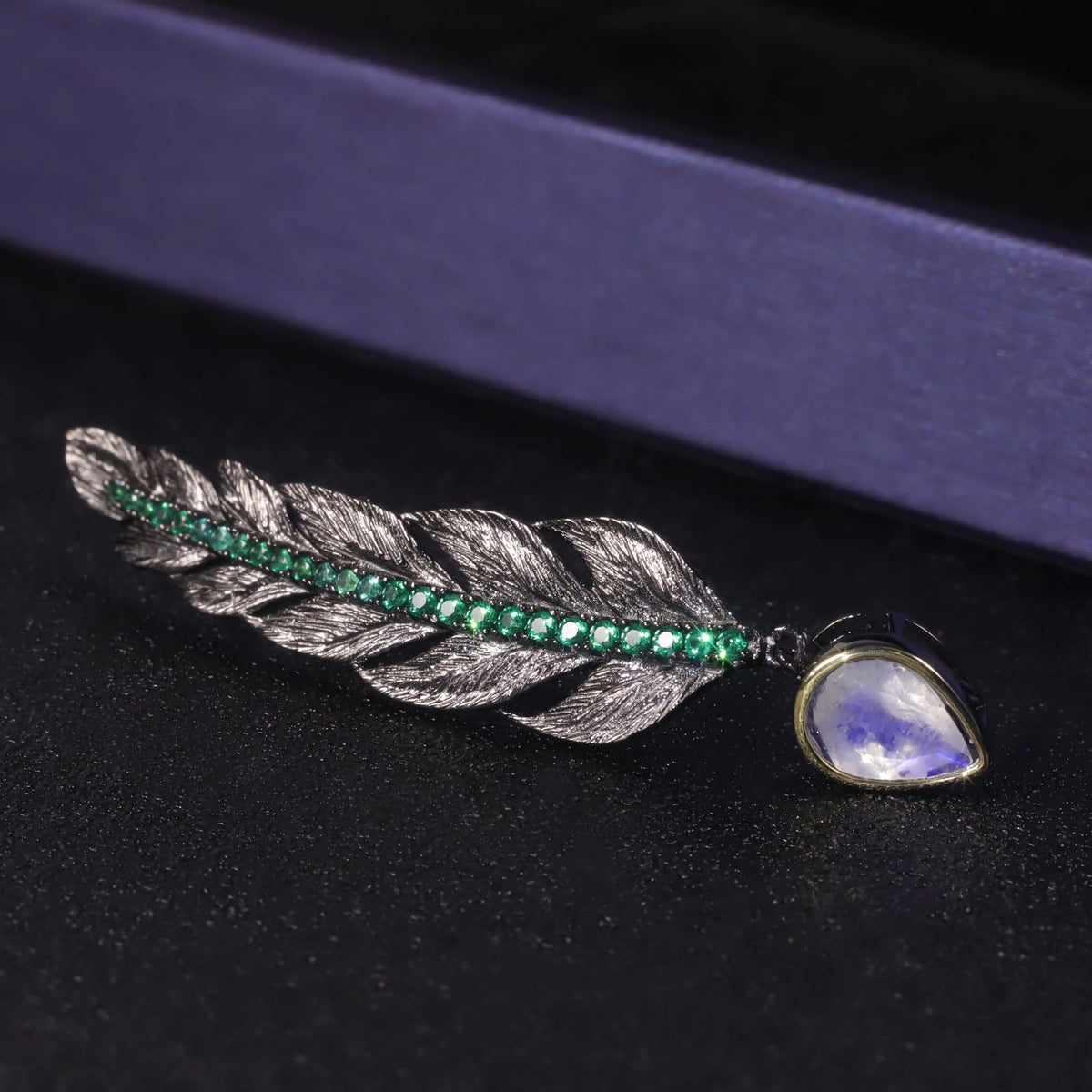 ArtistA C8270 Abiding Fine Jewelry Personalized Black Gun Plated 925 Sterling Silver Natural Moonstone Feather Pin Brooch