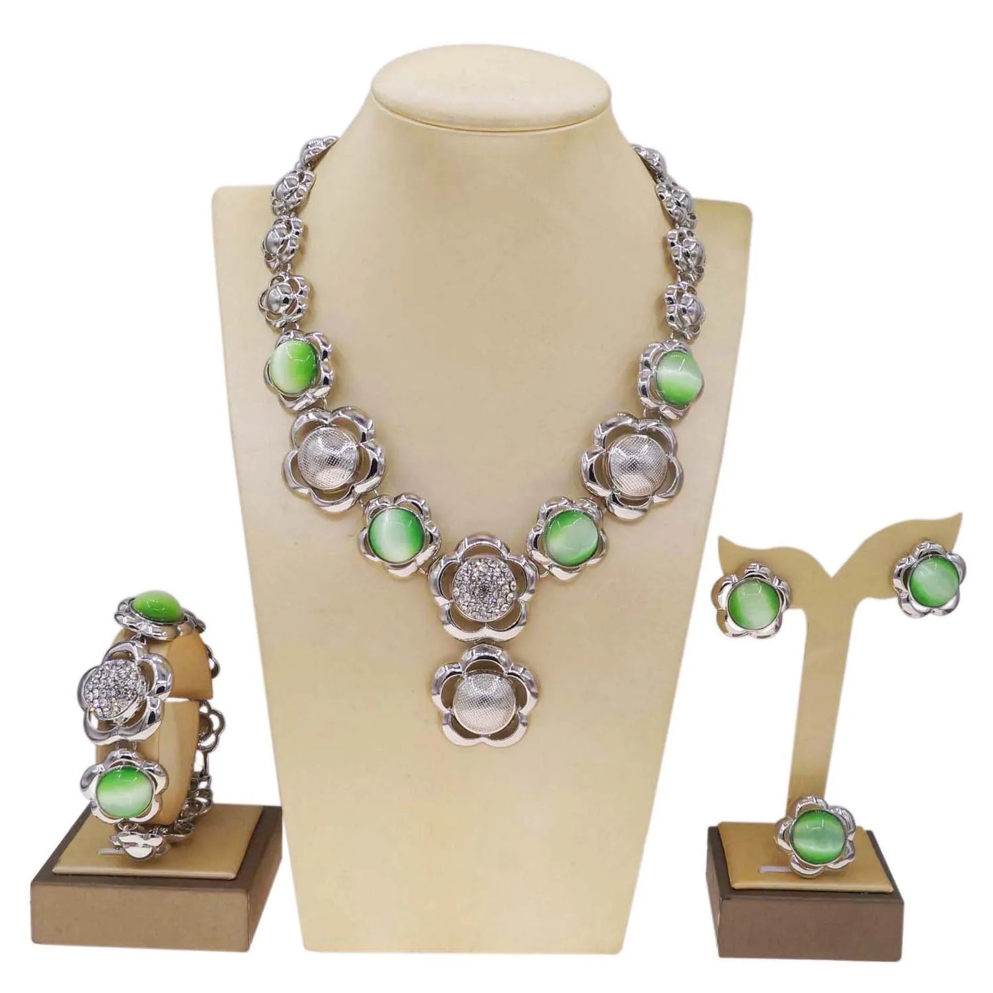 Zhuerrui Fashionable Gold Plated Jewelry Set Three Color Flowers Necklace Bracelet Jewelry Sets Exquisite Women's Luxury HA20063
