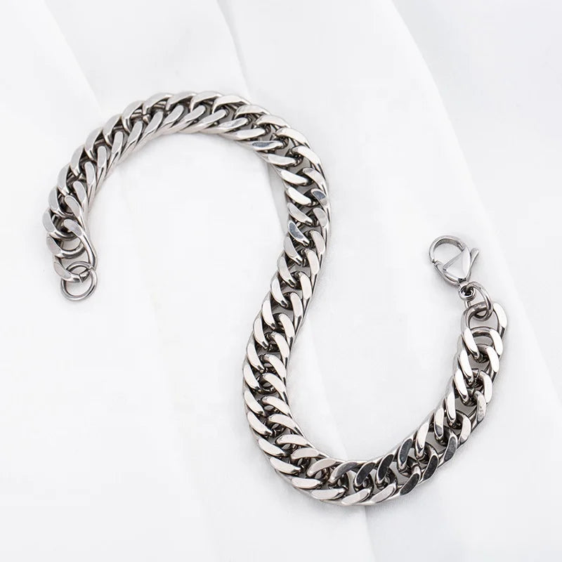 NEWLiFE REBEL Boardwalk Crest Necklace in Stainless Steel