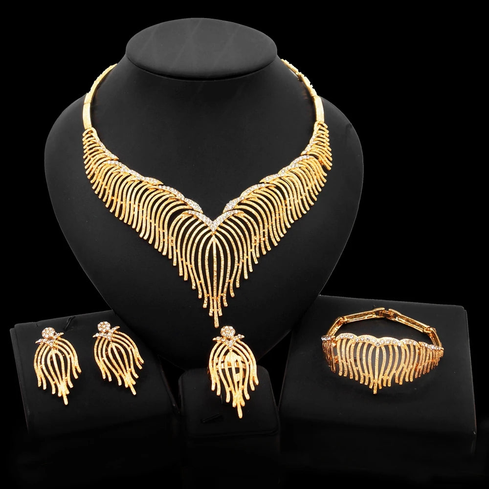 Zhuerrui Paperclip Brazil Gold Design Jewelry Set Fashion French Exquisite High-end Jewelry Sets Valentine's Day Gift HA21050114
