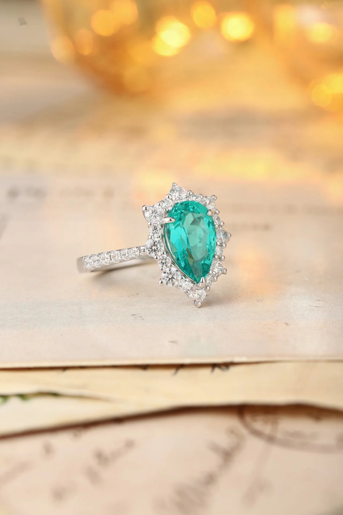 Gemfiori Luxury Lab Grown Pear Cutting Emerald S925 Silver Ring Custom Made Ring with Excellent Price