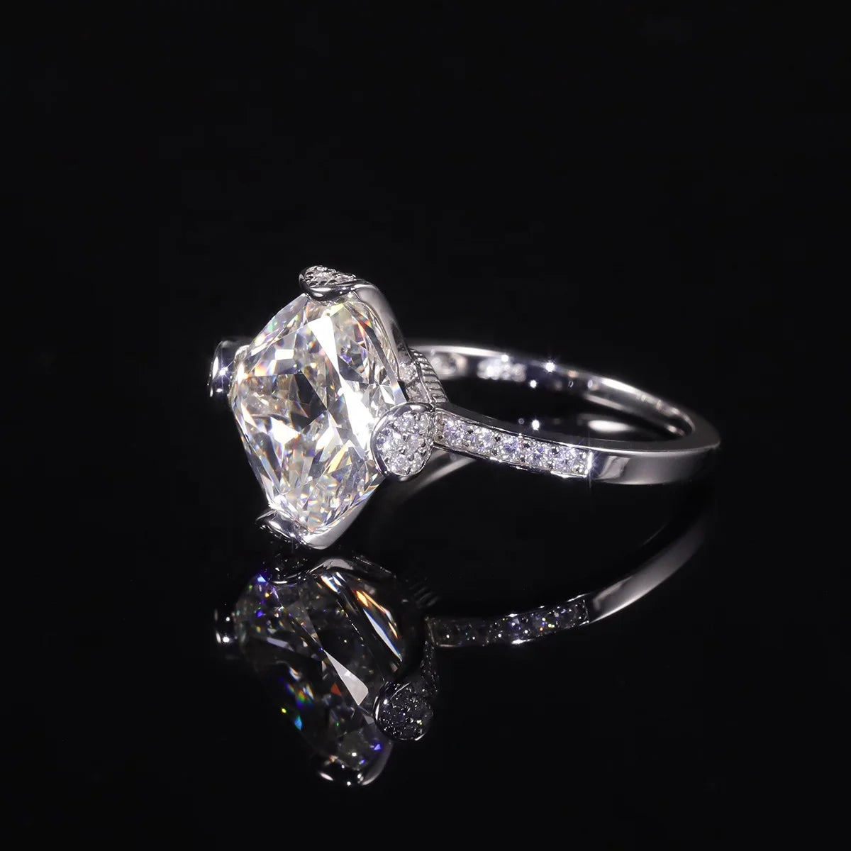 ArtistA AR219 Abiding Custom Big Main Stone Ice Cut Cushion 11x11MM Cubic Zirconia 925 Sterling Silver Rings for Women