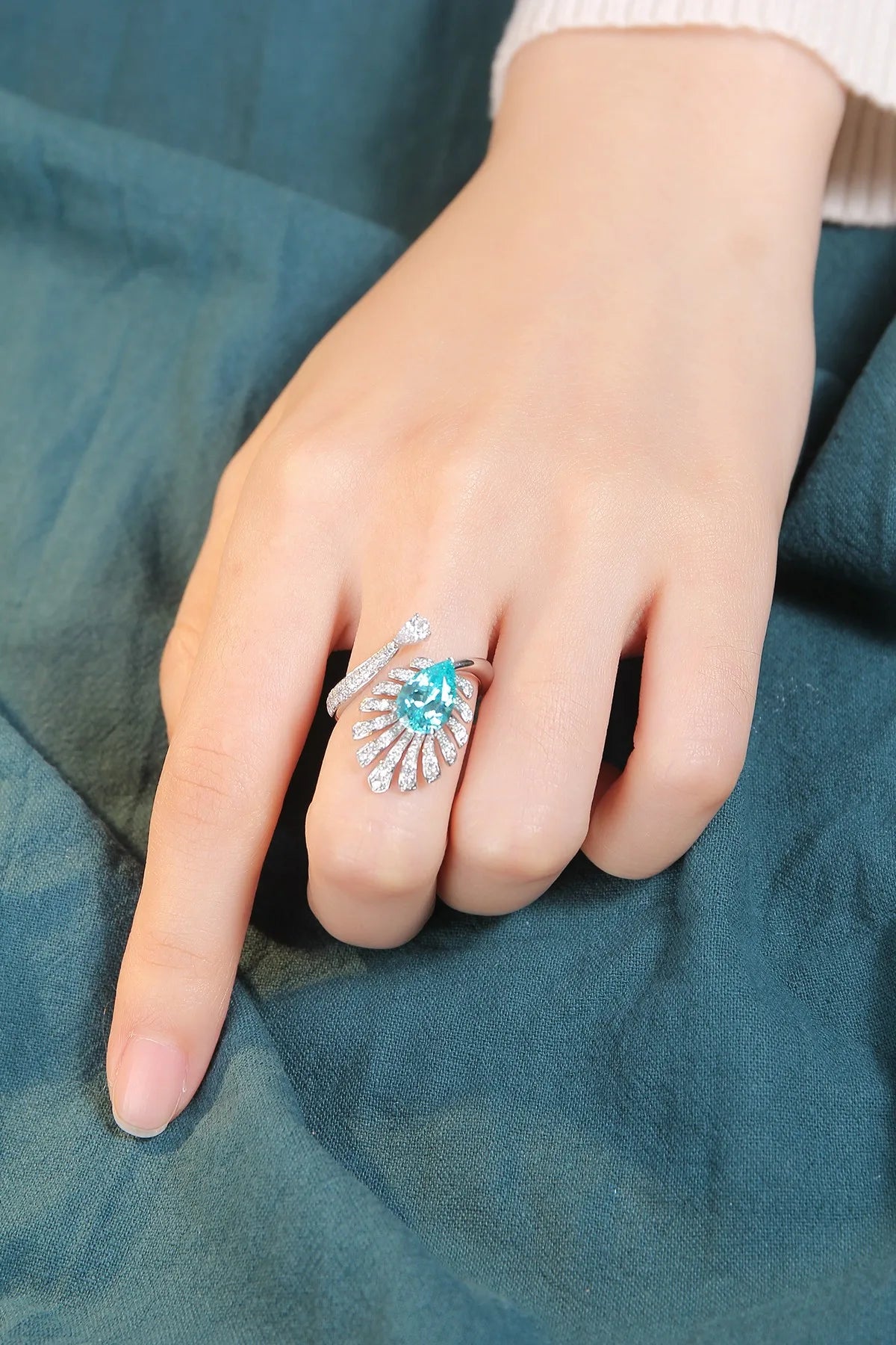 Gemfiori Unique Rings for Women 925 Sterling Silver Ring Lab Grown Paraiba Pear Blue Diamond Rings Jewellery Gift Idea for Her Birthday