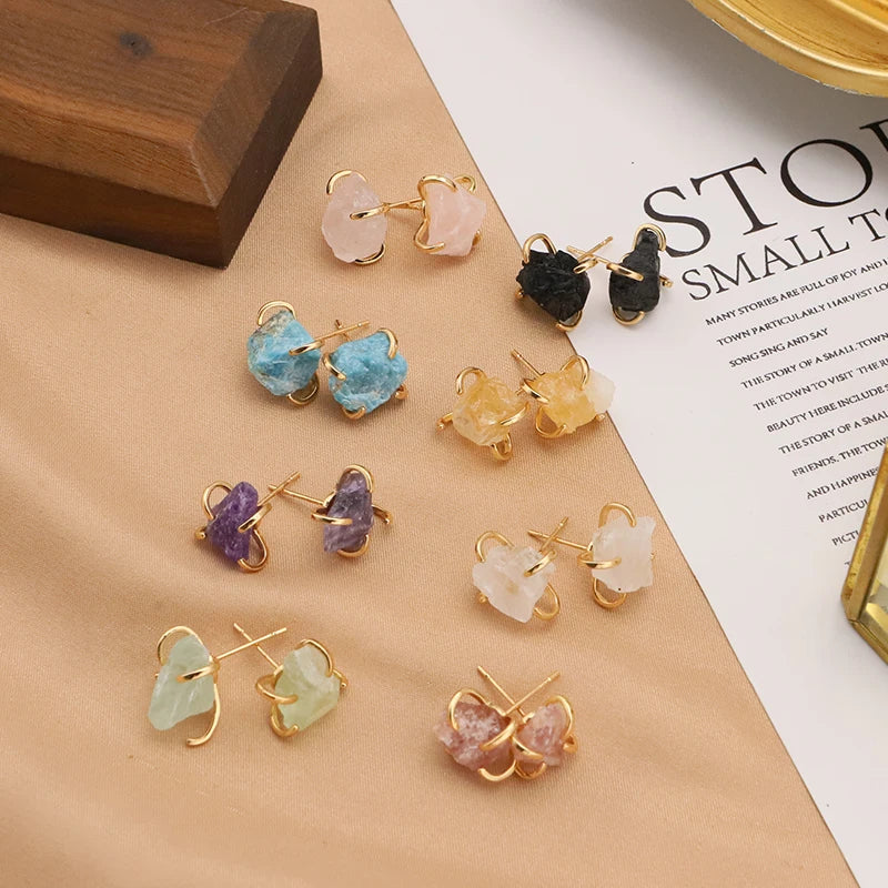 Wholesale Minimalist Turquoise Paw Natural Stone Crystal  Modern Women's Designer Earrings Fashion Luxury Earrings Jewelry