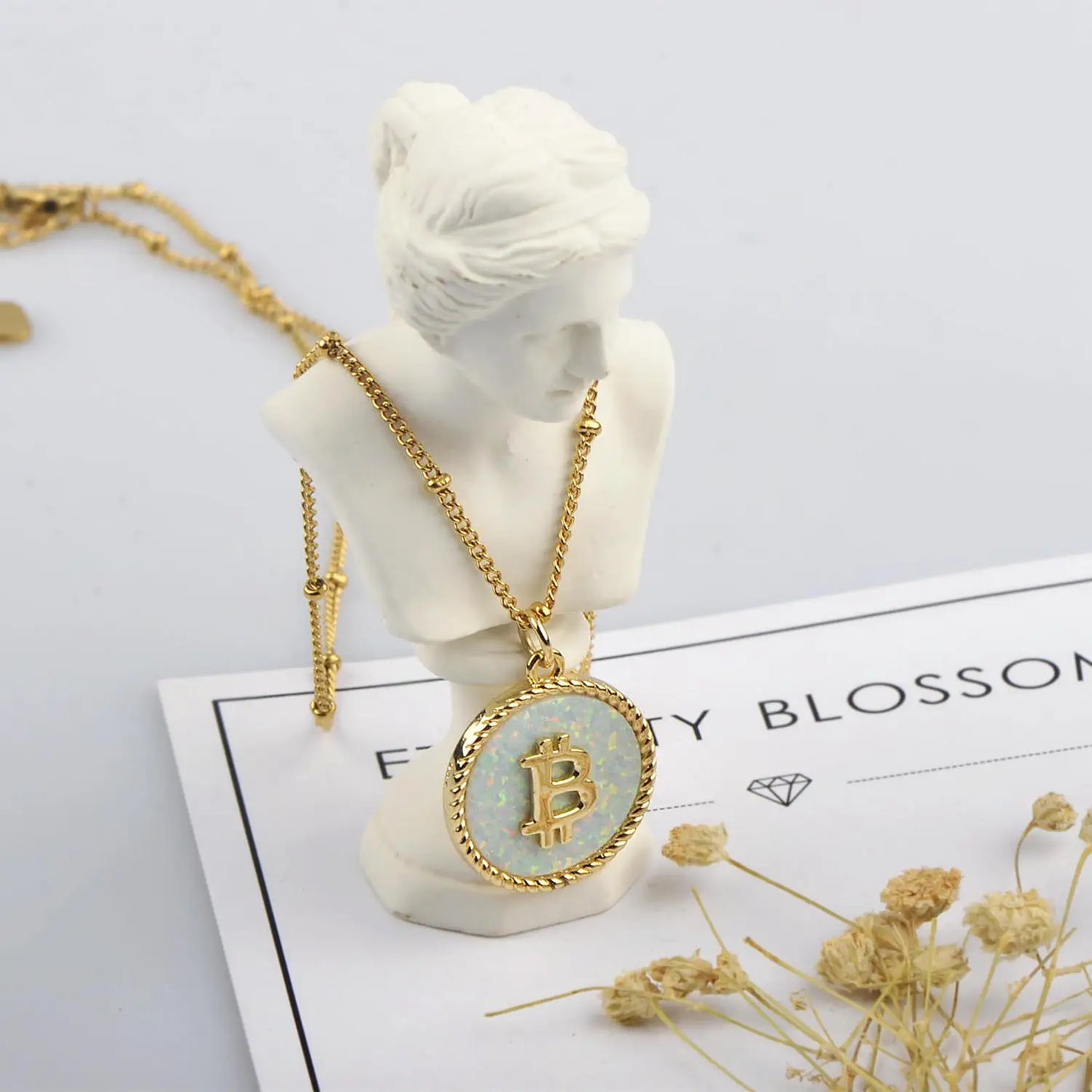 Trendy Symbol Necklace Aobao Inlaid Coin Pendant Fashion Jewelry