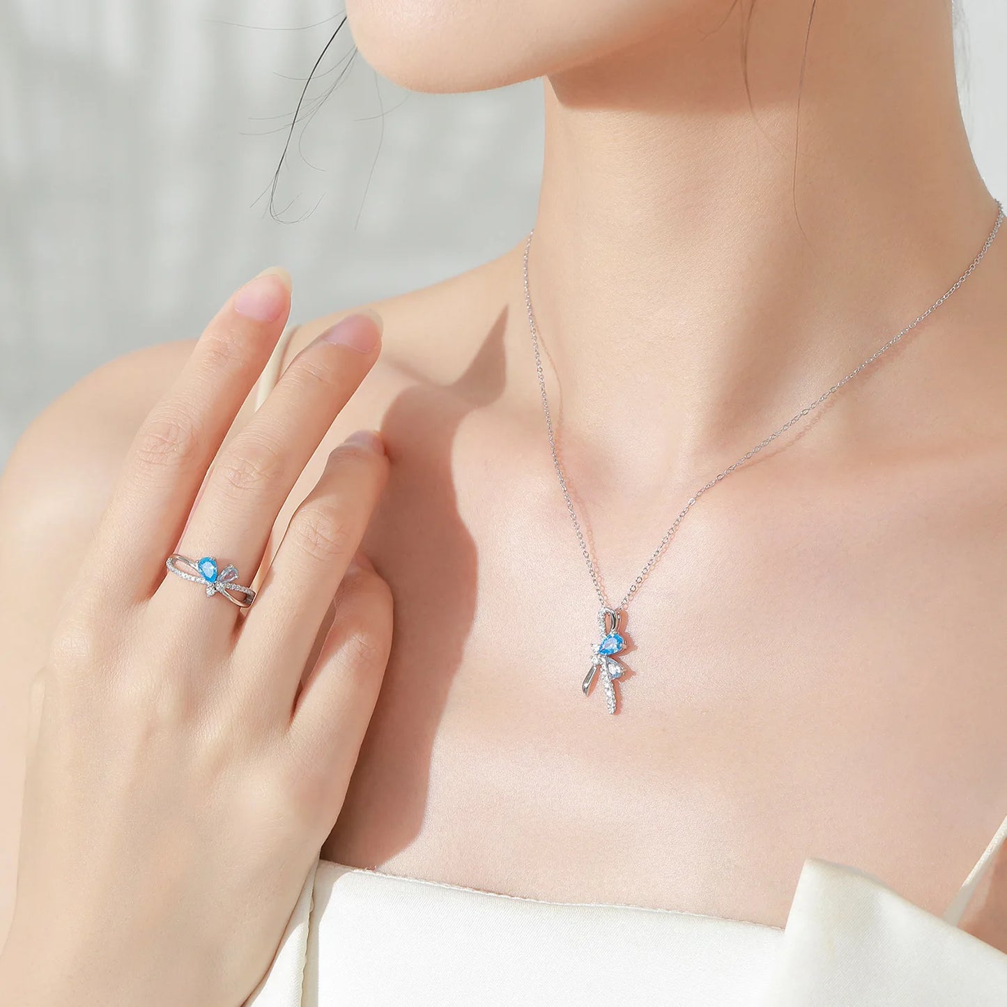 925 Sterling Silver Temperament Bow Sea Blue Diamond Ring Collarbone Chain Niche High-end Jewelry Set Gift Set