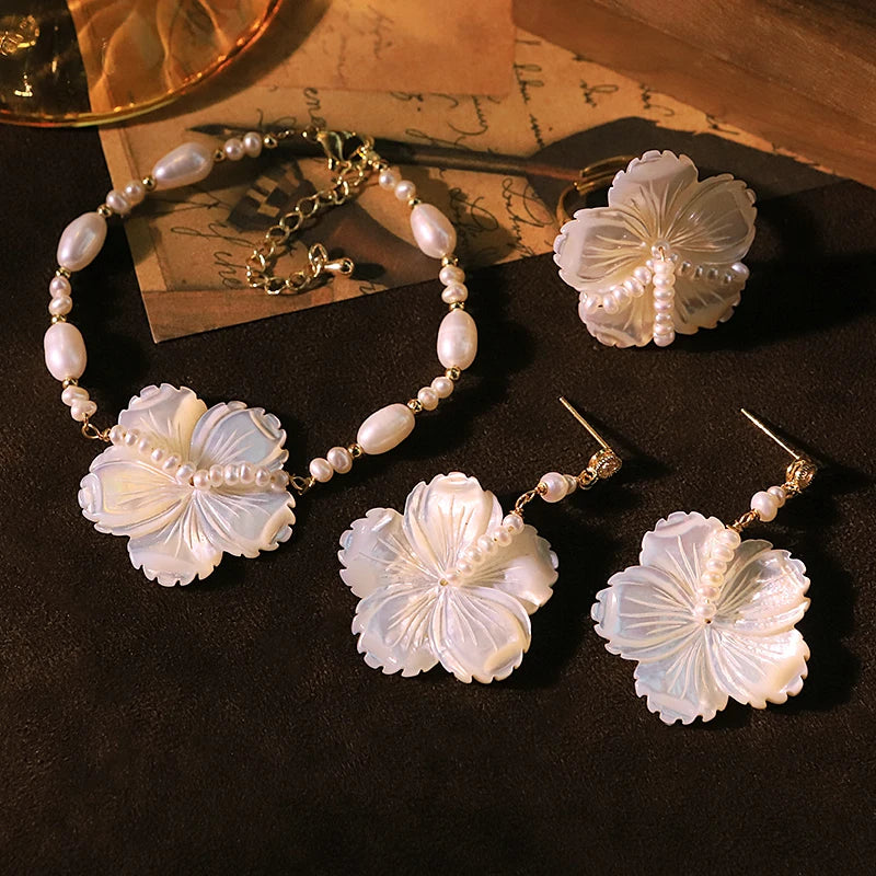 Natural Pearl Shell Flower Bracelet Earrings Ring Luxurious Design Set for Banquet Wedding Women's Jewelry GS0226