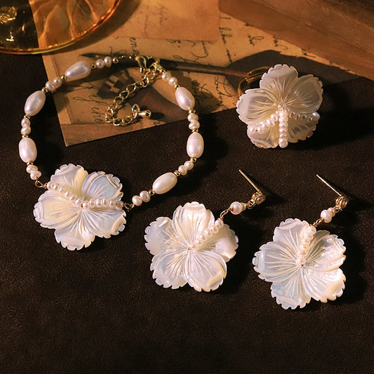 Natural Pearl Shell Flower Bracelet Earrings Ring Luxurious Design Set for Banquet Wedding Women's Jewelry GS0226