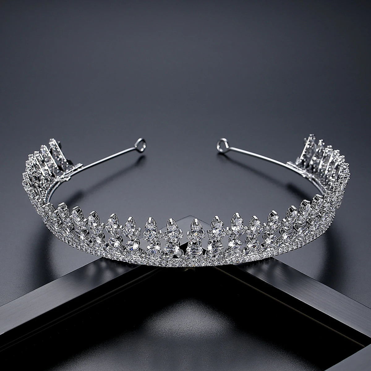 LUOTEEMI Wedding Tiara Comb Jewelry Crown Zircon Flower Girl Luxury Woman Elegant Bridal Hair Accessories
