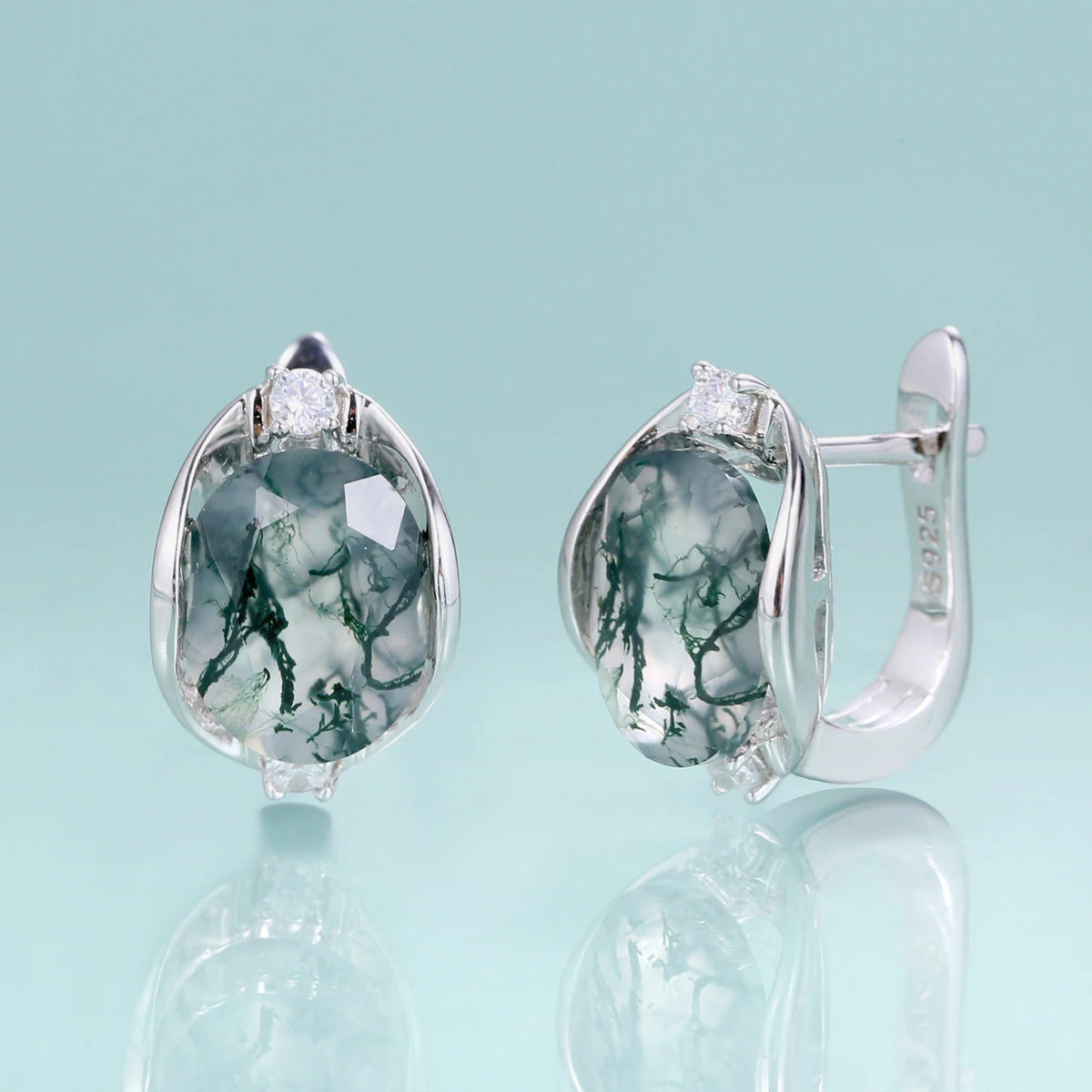 ArtistA Abiding Designer Rhodium Plating 925 Silver Earrings Studs Natural Green Moss Agate English Hook Earrings Best Gifts
