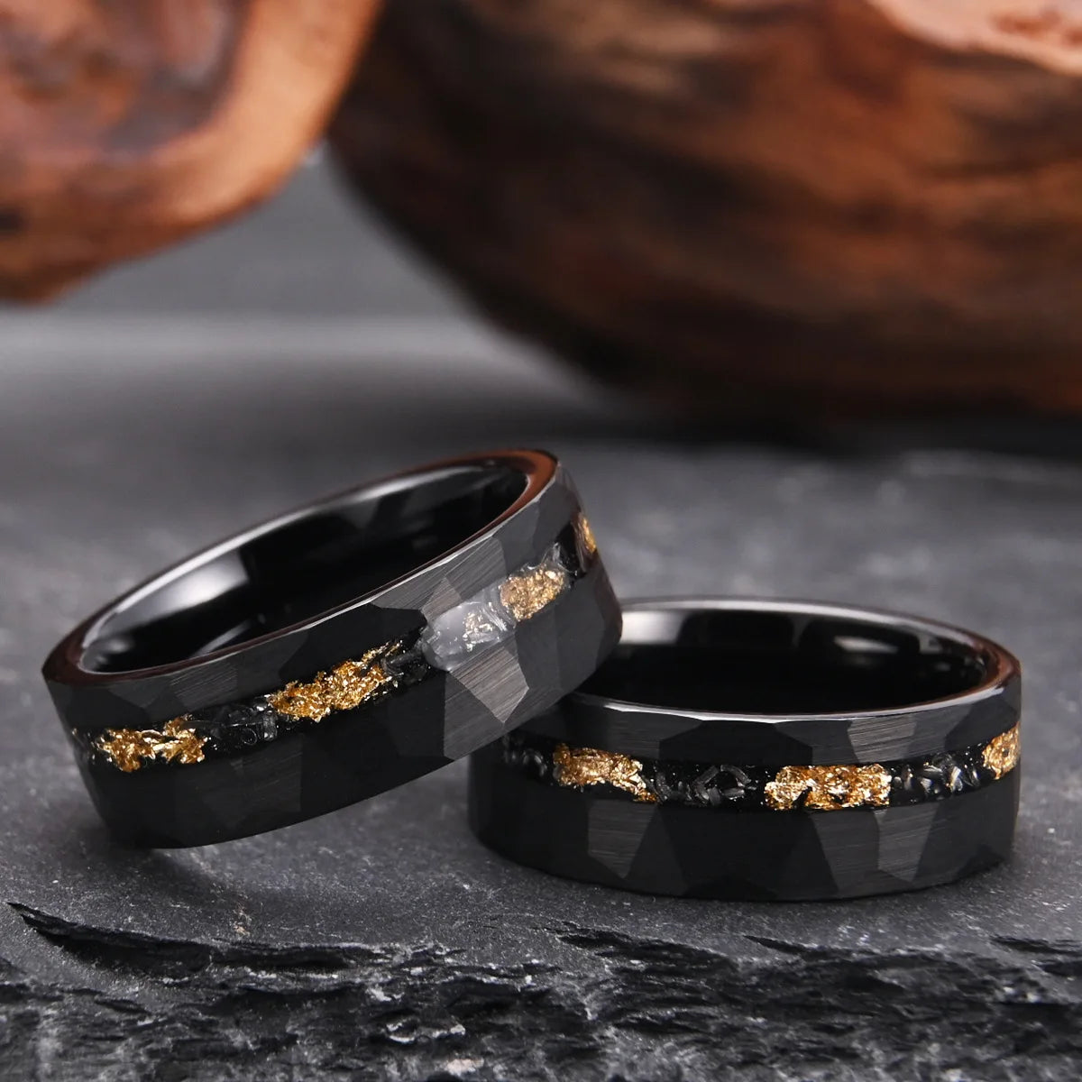 New Fashionable Tungsten Carbide ring with gold foil debris Wedding Engagement  8mm Black Hammered Finish Couples Ring
