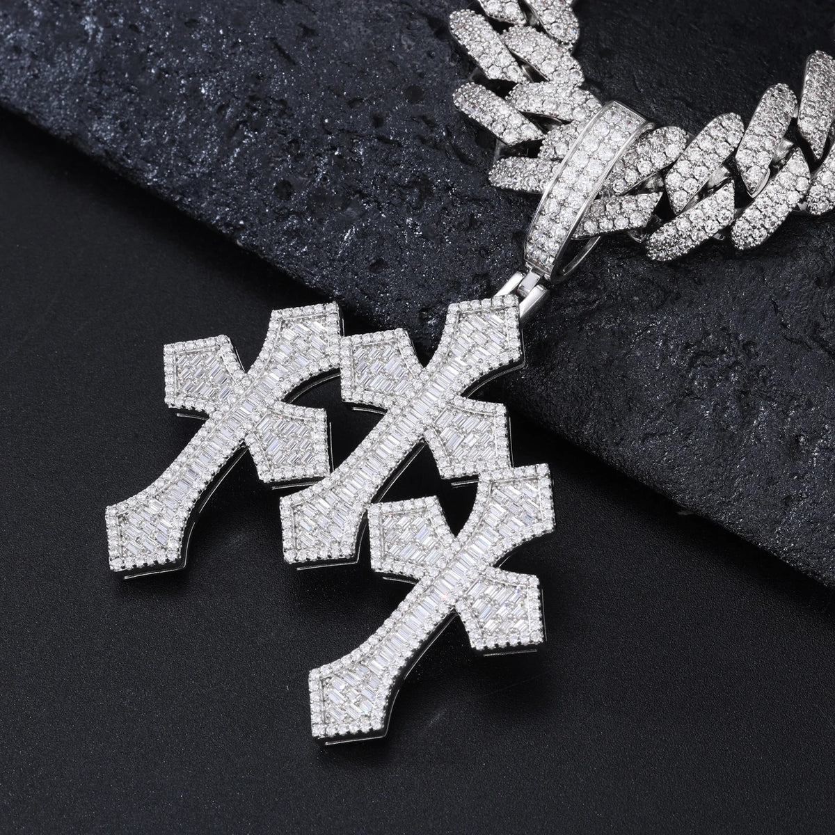 Sparkling Religious Jewelry Hip Hop Mens 18K Gold Plated Brass AAAAA Baguette CZ Diamond Iced Out Triple Cross Pendant
