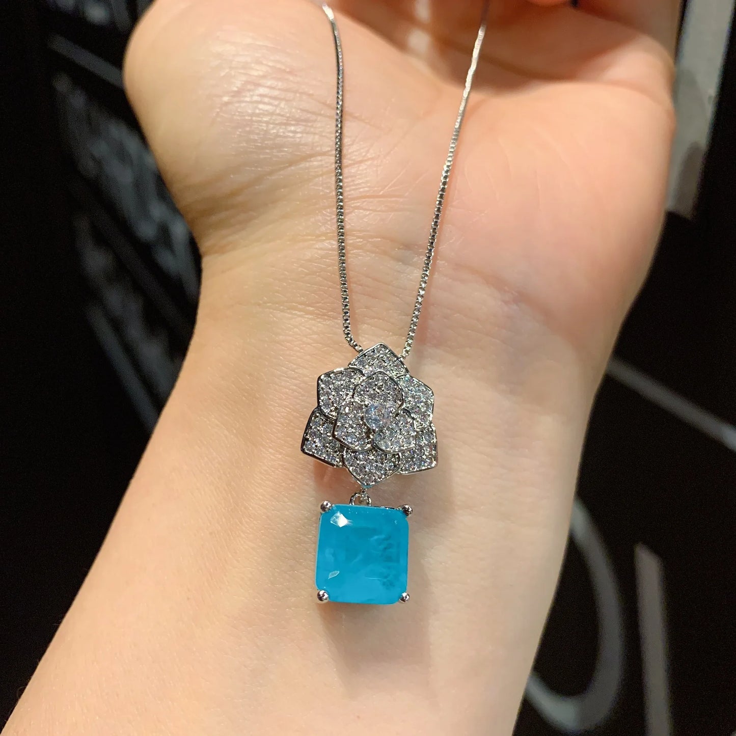 Fashion Eco-friendly Copper Romantic Events Floral Pendant Earrings Set 10*10MM Blue Zircon Flower Jewelry Set for Women