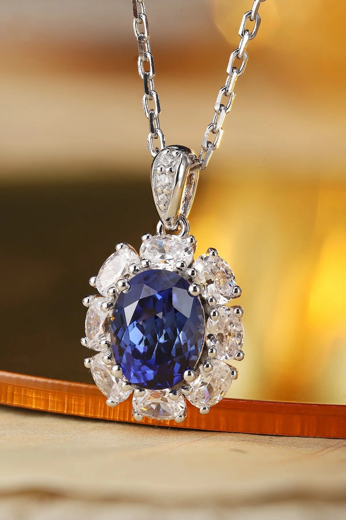 Gemfiori Anster 925 Sterling Silver High-quality Cultivated Sapphire Necklace - Suitable for Parties or As a Gift