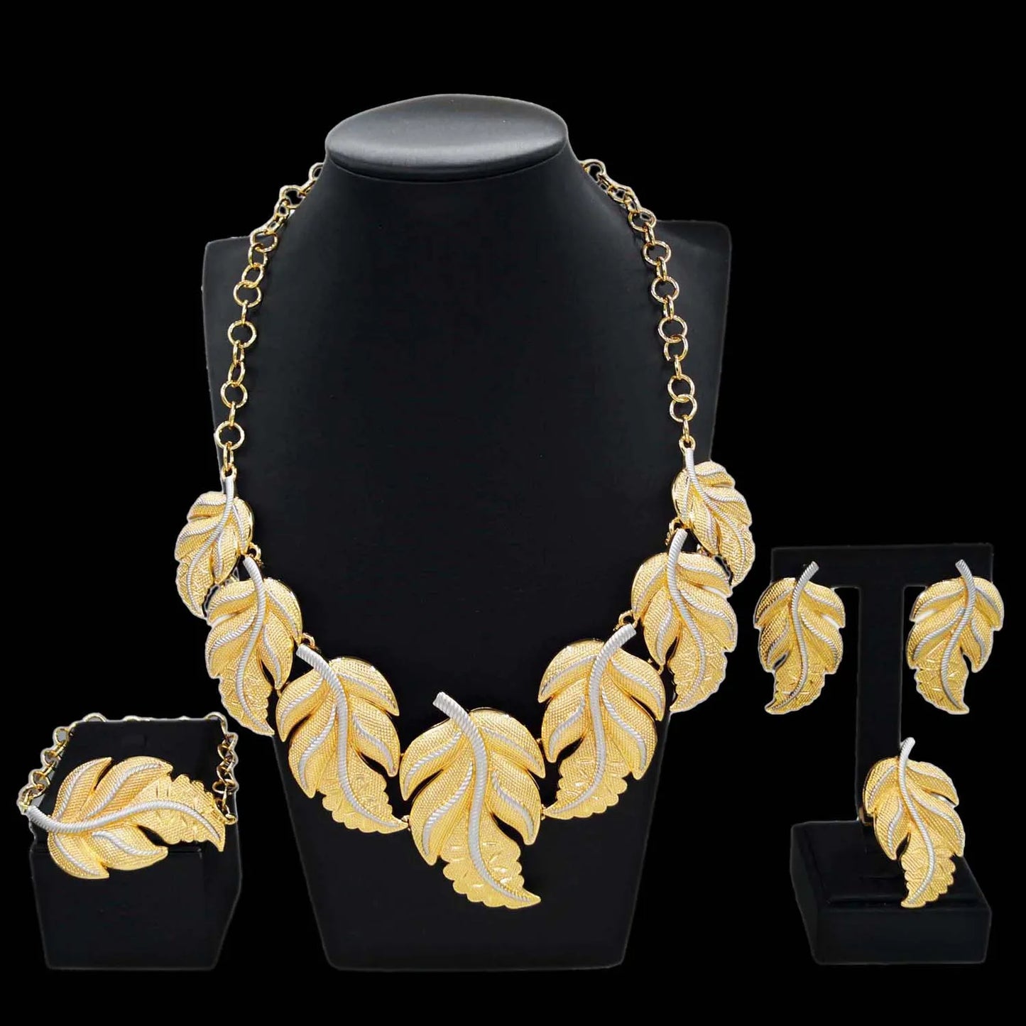 Zhuerrui Beautiful Bridal Good Jewelry Sets Latest Silver Leaf Shape Necklace Jewelry Set Favors Woman Costume Pendant H00747