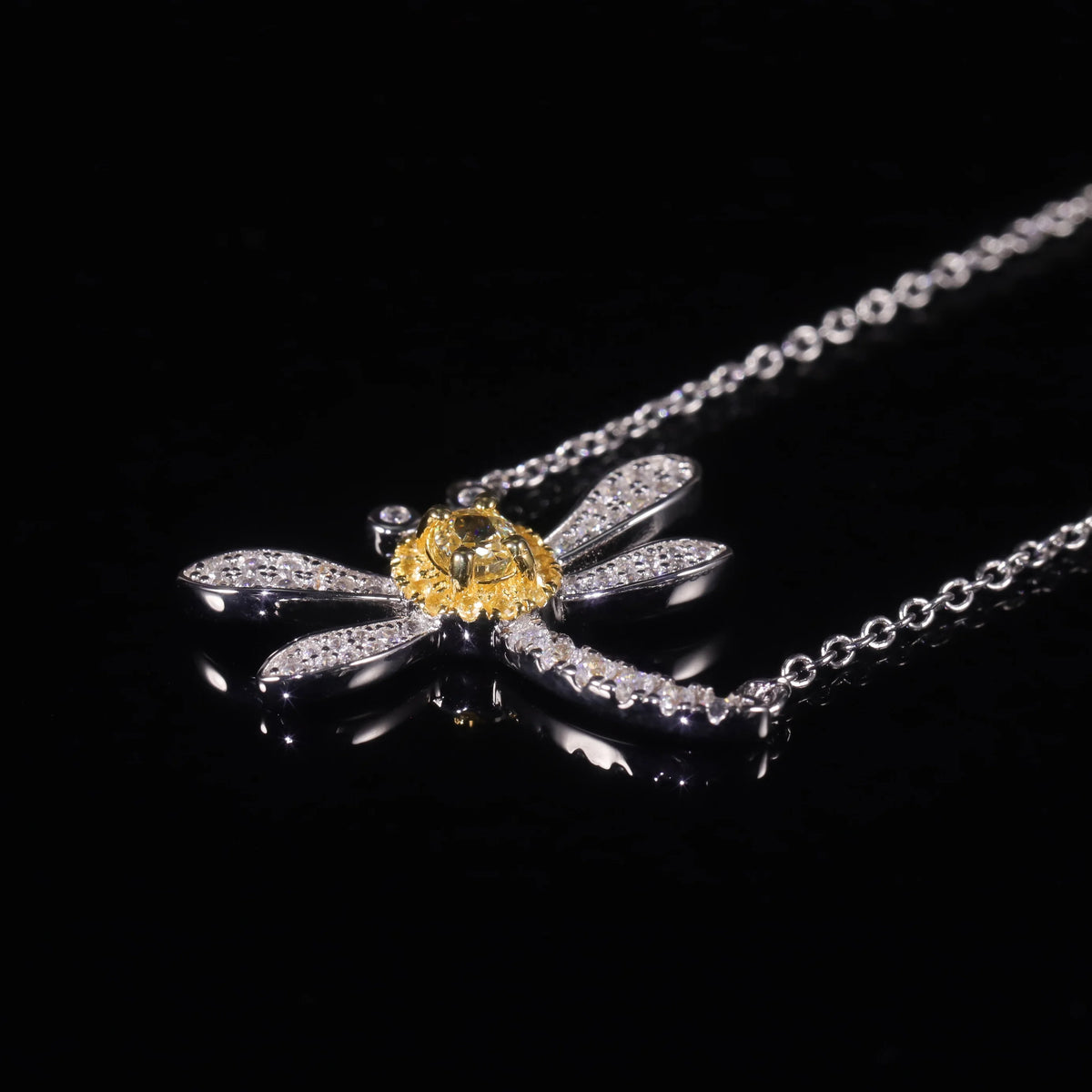 ArtistA AN063 Abiding Cute Insect Dragonfly Fancy Vivid Yellow Cubic Zirconia 925 Sterling Silver Dragonfly Pendant Necklace