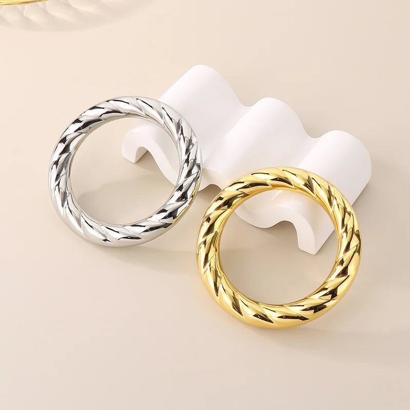 REBEL 18K Gold-Plated Personality Stainless Steel Bracelet Smooth Spiral Pattern Jewelry Bangle