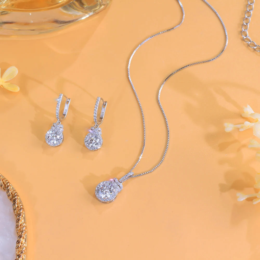 Shimmering White Round Cut Cubic Zirconia S925 Sterling Silver Jewelry Set for Women Anniversaries Special Occasions Ideal Gift