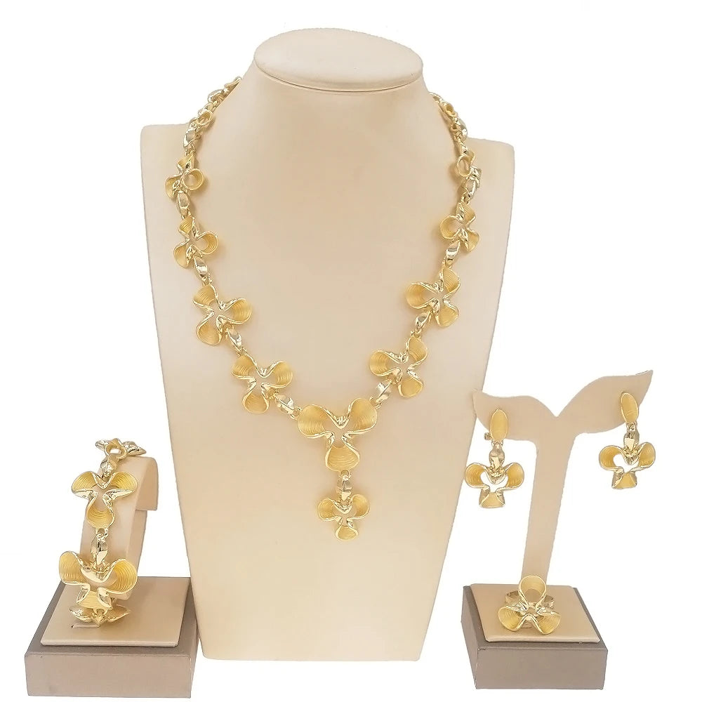 Zhuerrui Latest Design Fashion Metal Exquisite Unicorn Necklace Jewelry Set African Gold Plated Rhinestone Jewellery Sets HA0029