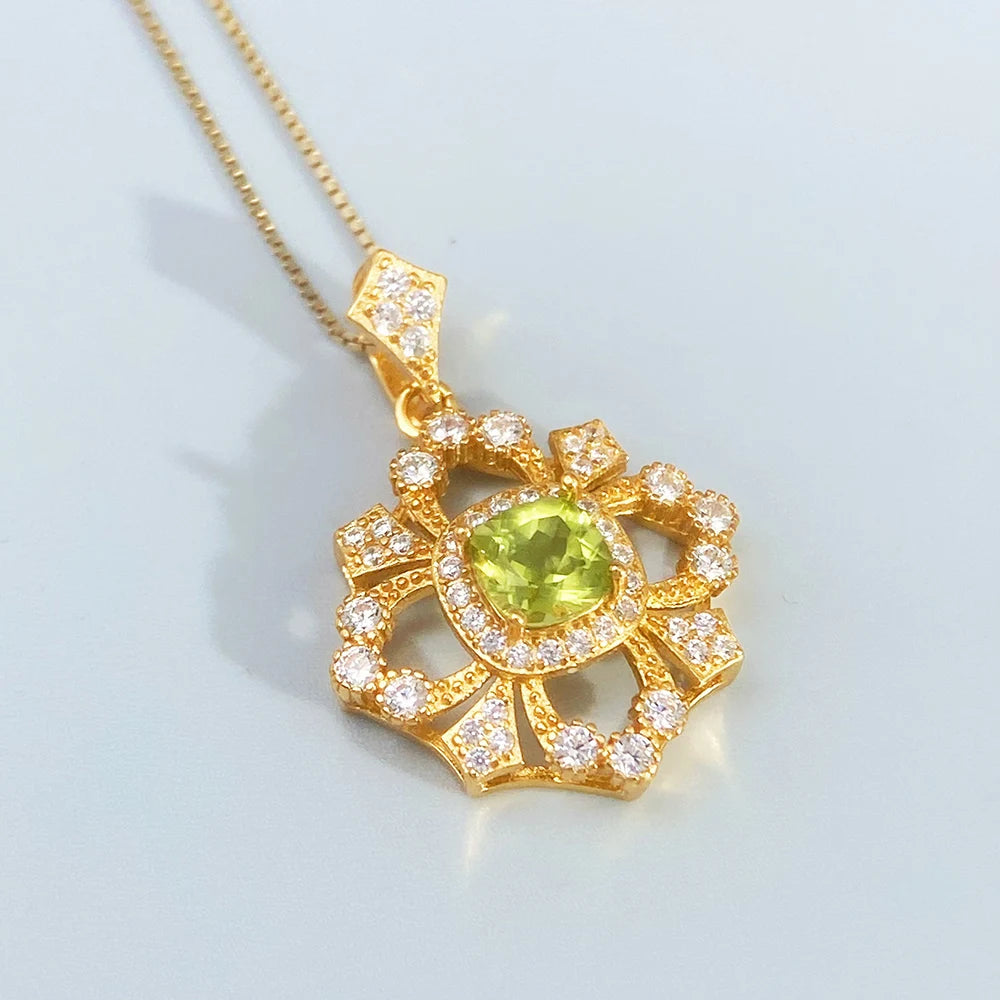 Gioiellieri Natural Peridot Pendant for Women S925 Sterling Silver Fine Jewelry Genuine Green Gemstone Necklace for August Birthstone Gift