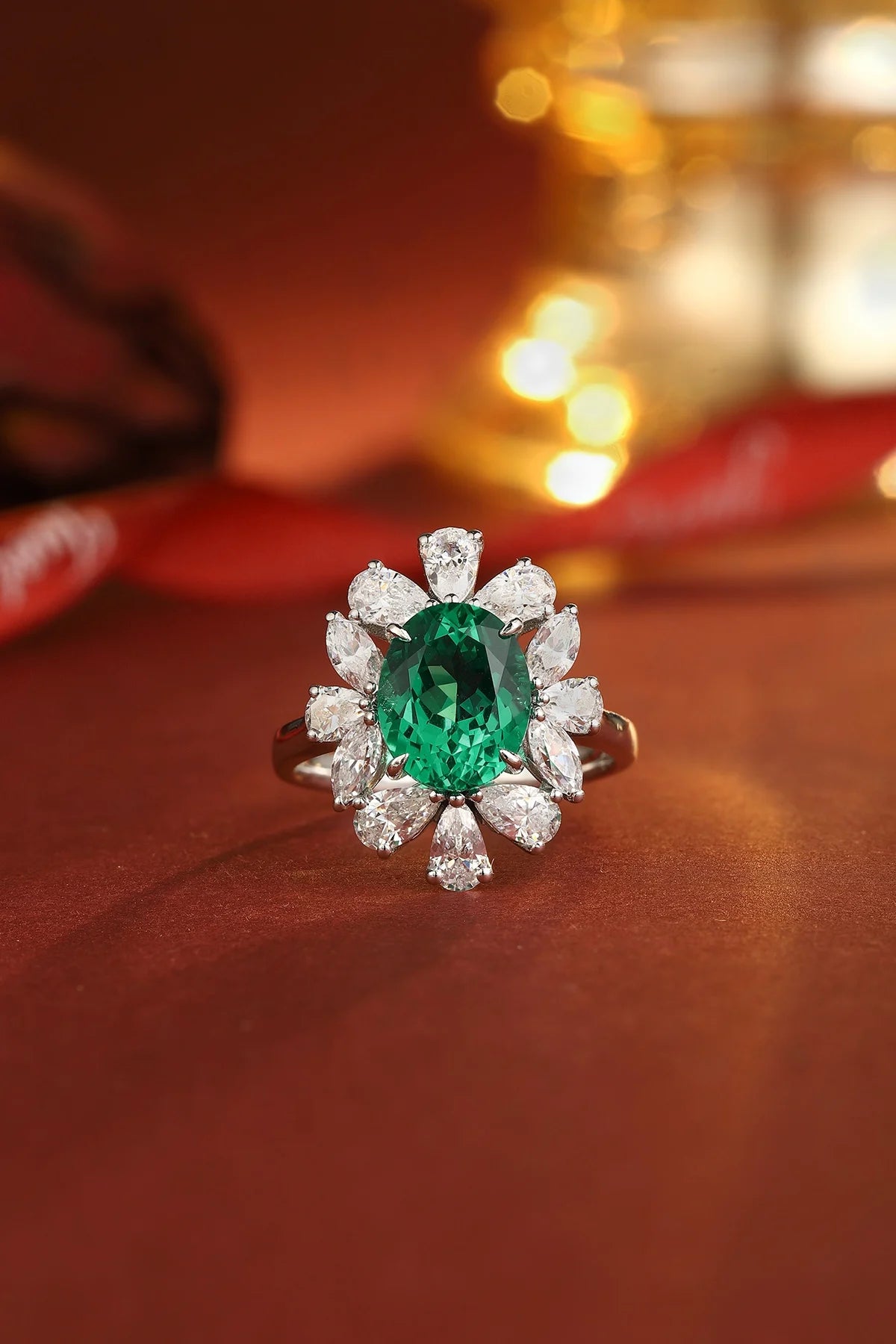 Gemfiori Jewelry Trendy High Quality S925 Silver Cultivated Emerald Ring Unisex Engagement Ring for Wedding Party or Gift