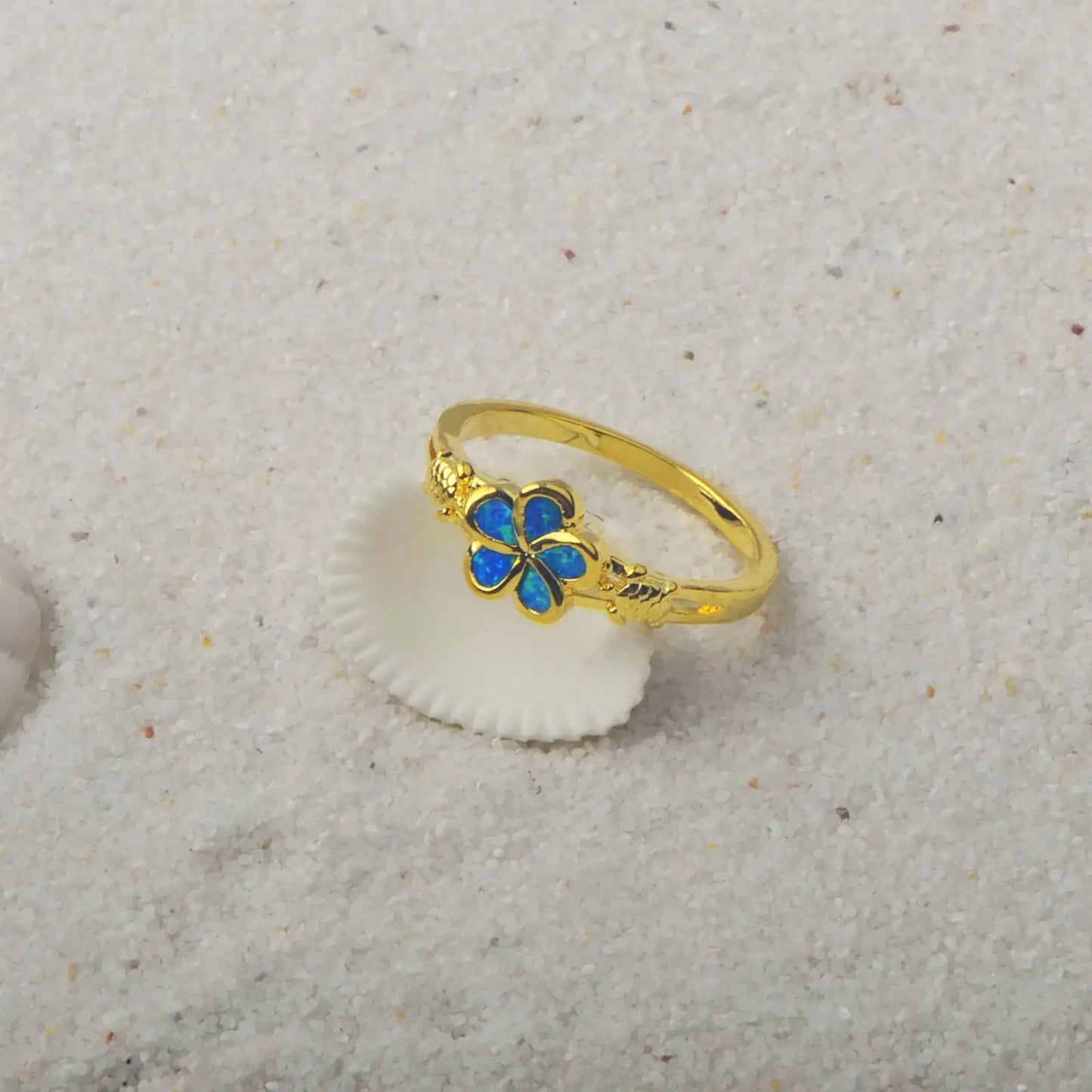 Cute Four-Leaf Clover Bee Opal Ring | Blue Iridescent Gem Gold-Plated Band | Lucky Nature-Themed Jewelry for Women Trendy Style