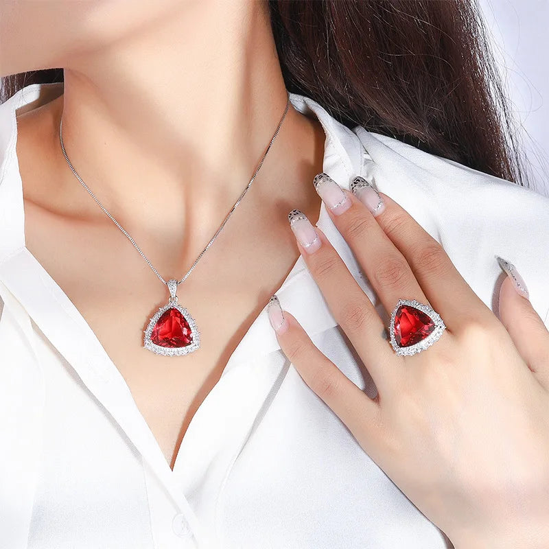 Fashion Jewelry Dainty Simple Design Eco-friendly Copper 17*17MM Triangular Cut Cubic Zirconia Geometric Necklace Set