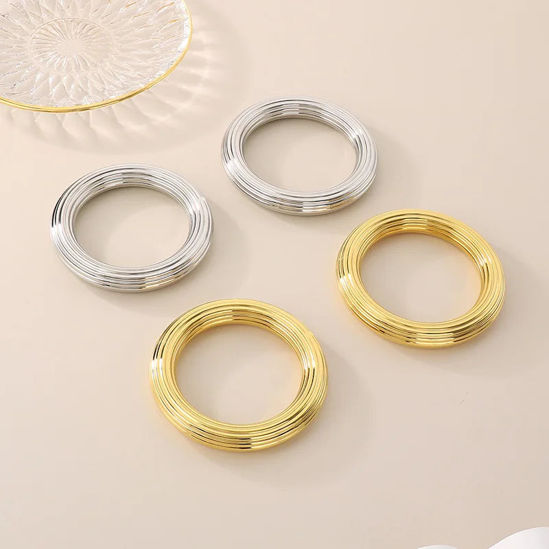 Kalen Popular Lady Stripe Bangle Bracelet 18K Gold-Plated Stainless Steel Hollow Fine Jewelry Trendy Bangle for Women