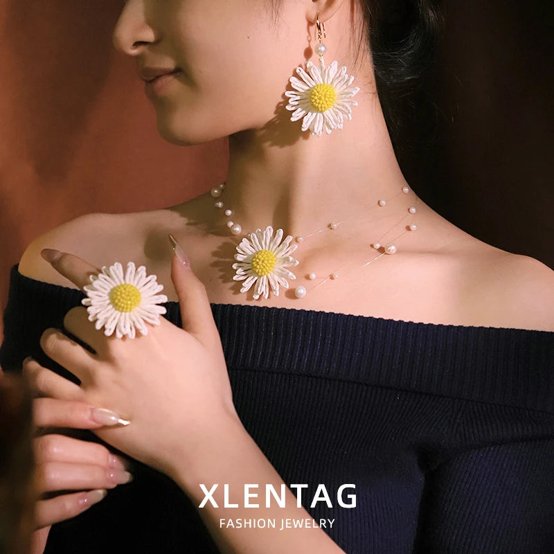 GLSEEVO Handmade Daisy Flower Pearl Jewelry Set for Woman Natural Freshwater Pearl Dangle Earring Necklace Fashion Jewelry