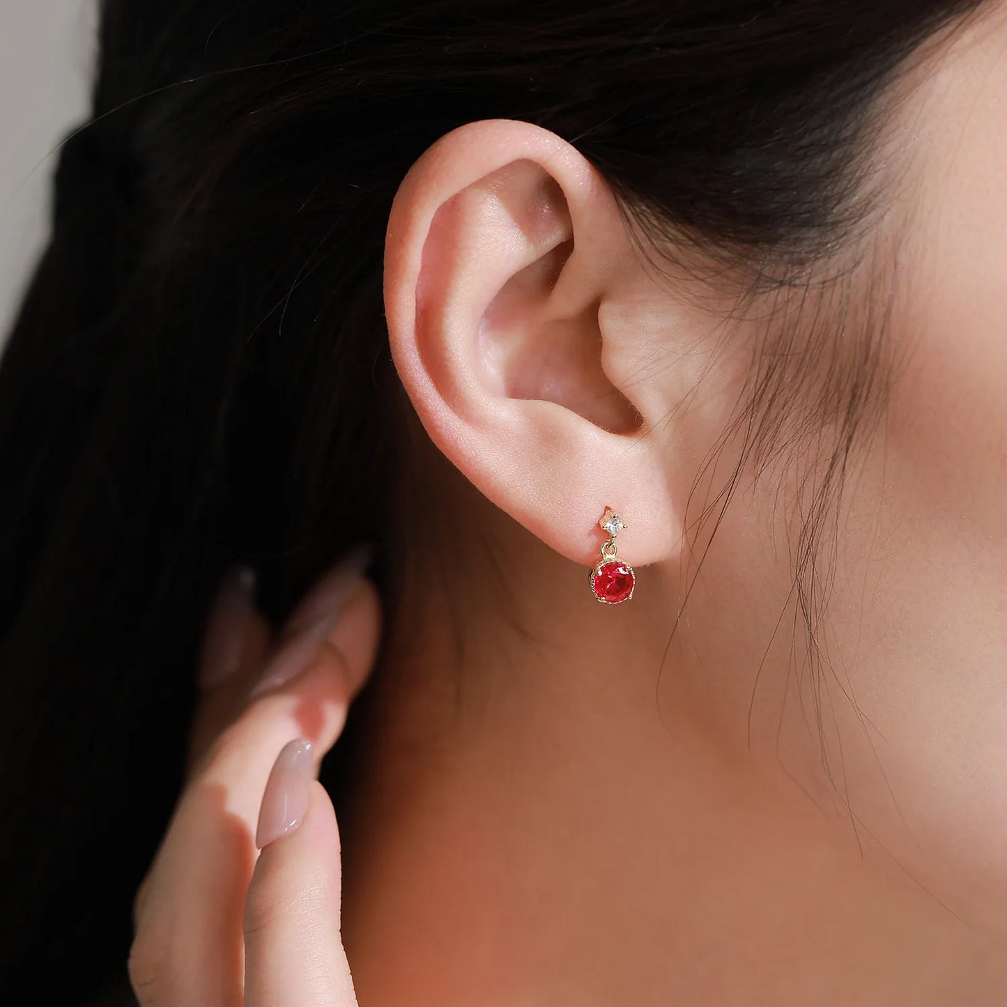 Wholesale 925 Sterling Silver Simple Retro Rose Red Necklace Earrings Small Niche Luxury Gold Jewelry Set Gift Set