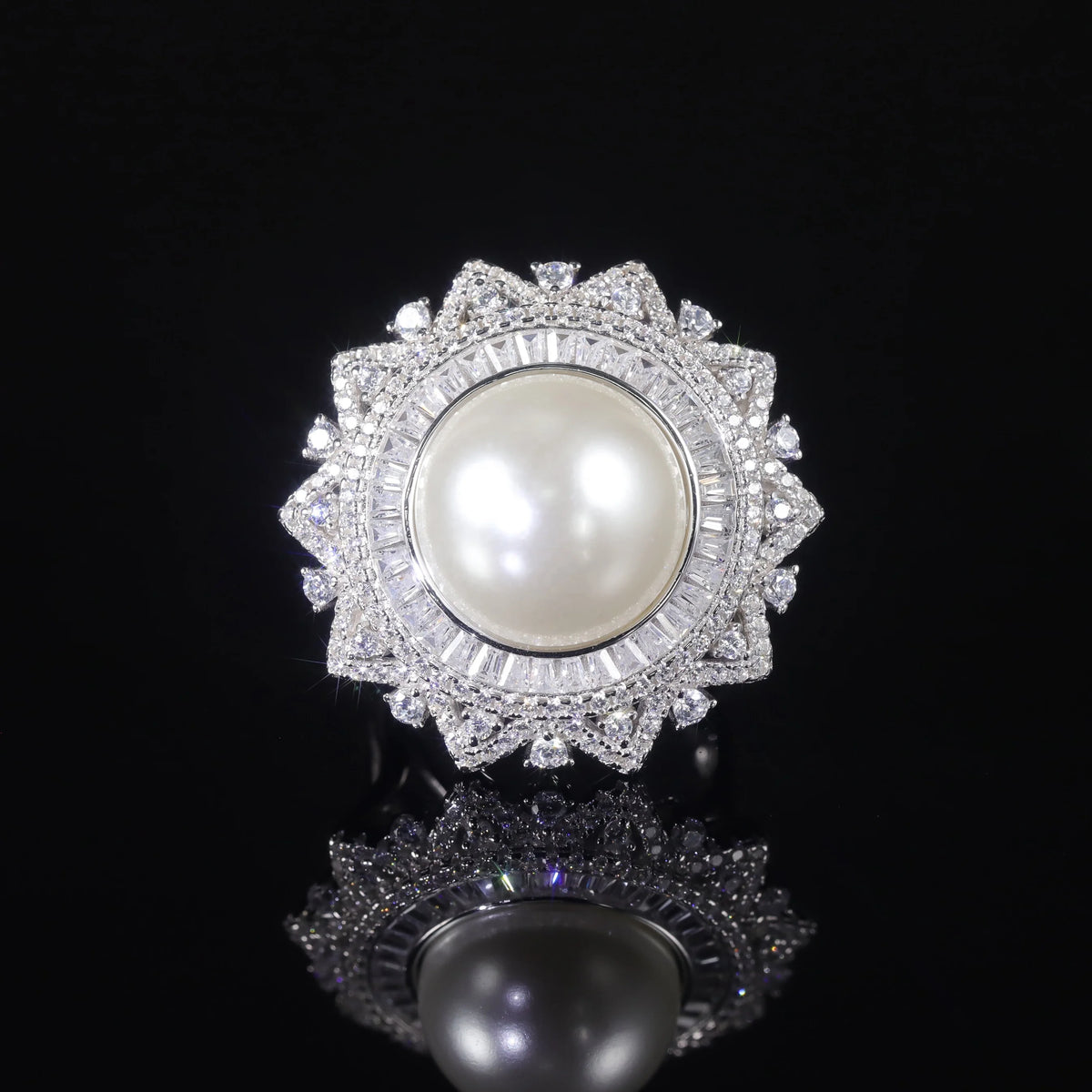 Gemfiori Abiding Antique Deluxe Elegant Big Round 16MM White Shell Pearl Ring Imitation Pearl Jewelry 925 Silver Multi Halo Women Ring