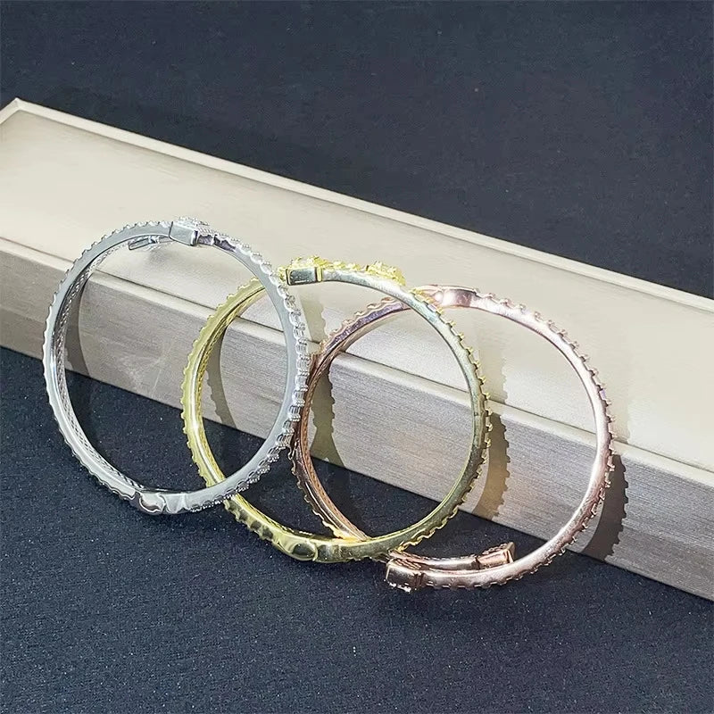 Hop Style Men's Women's 925 Sterling Silver Iced VVS Baguette Moissanite T Square Cuban Link Bracelet Bangle Set